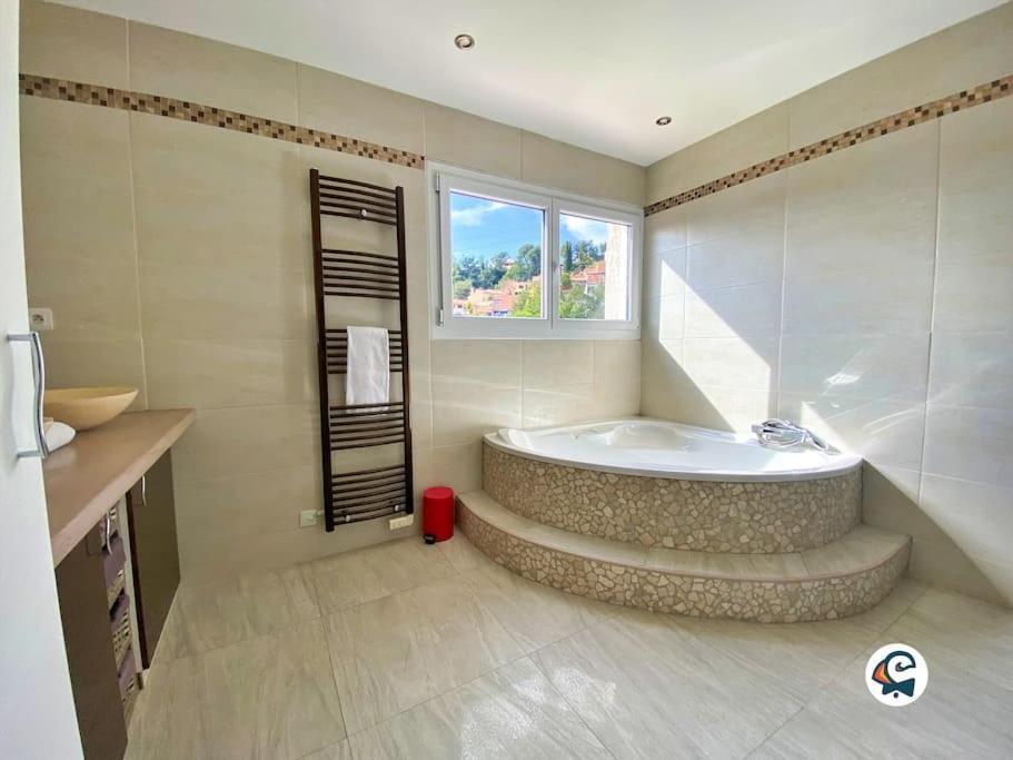 Magnifique Villa Piscine Proche Nice La Trinité المظهر الخارجي الصورة